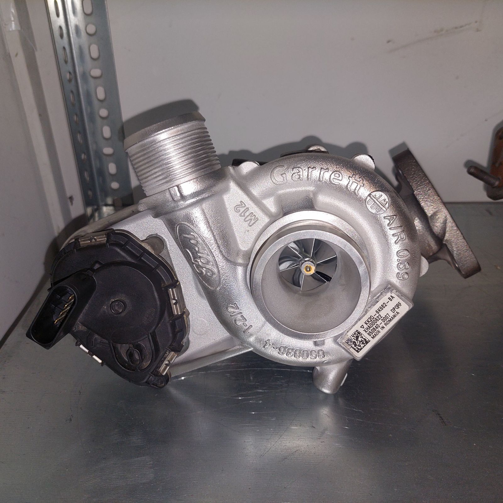 Ford Transit 2.0 EcoBlue felújított turbó